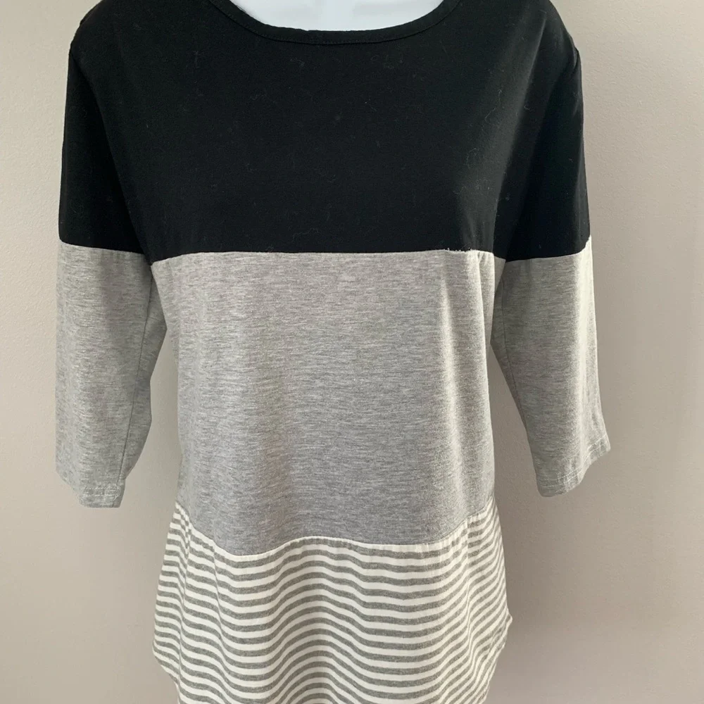 Hount Colorblock Tee - Picture 2 of 15